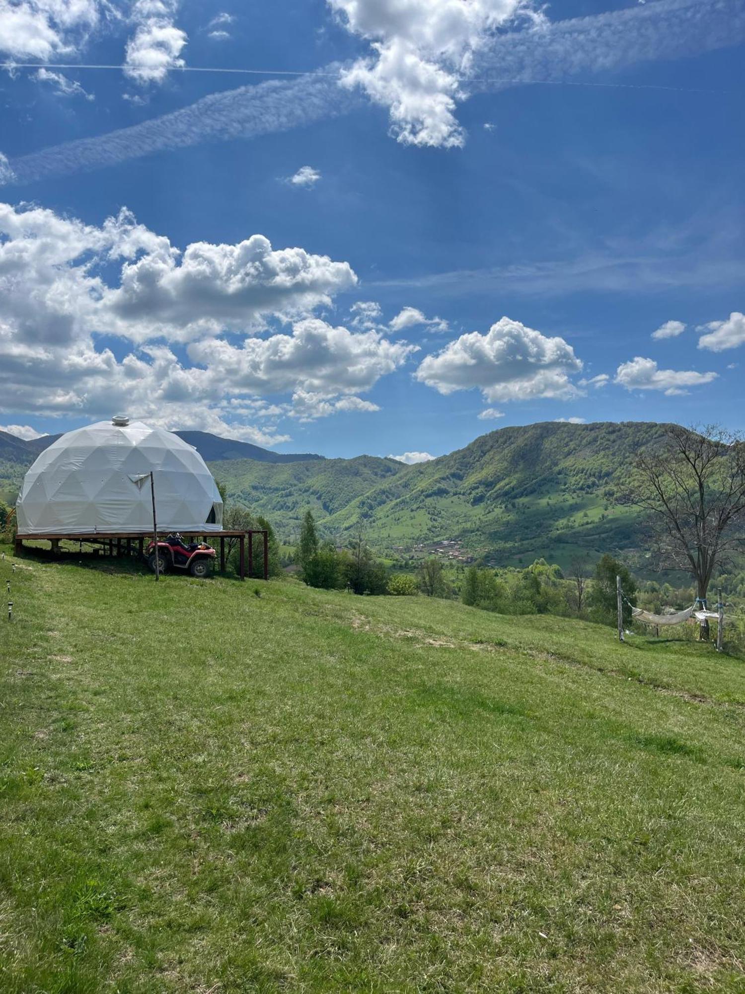 Starry Dome - Manta'S Retreat Glamping Cornereva Hotel Exterior photo